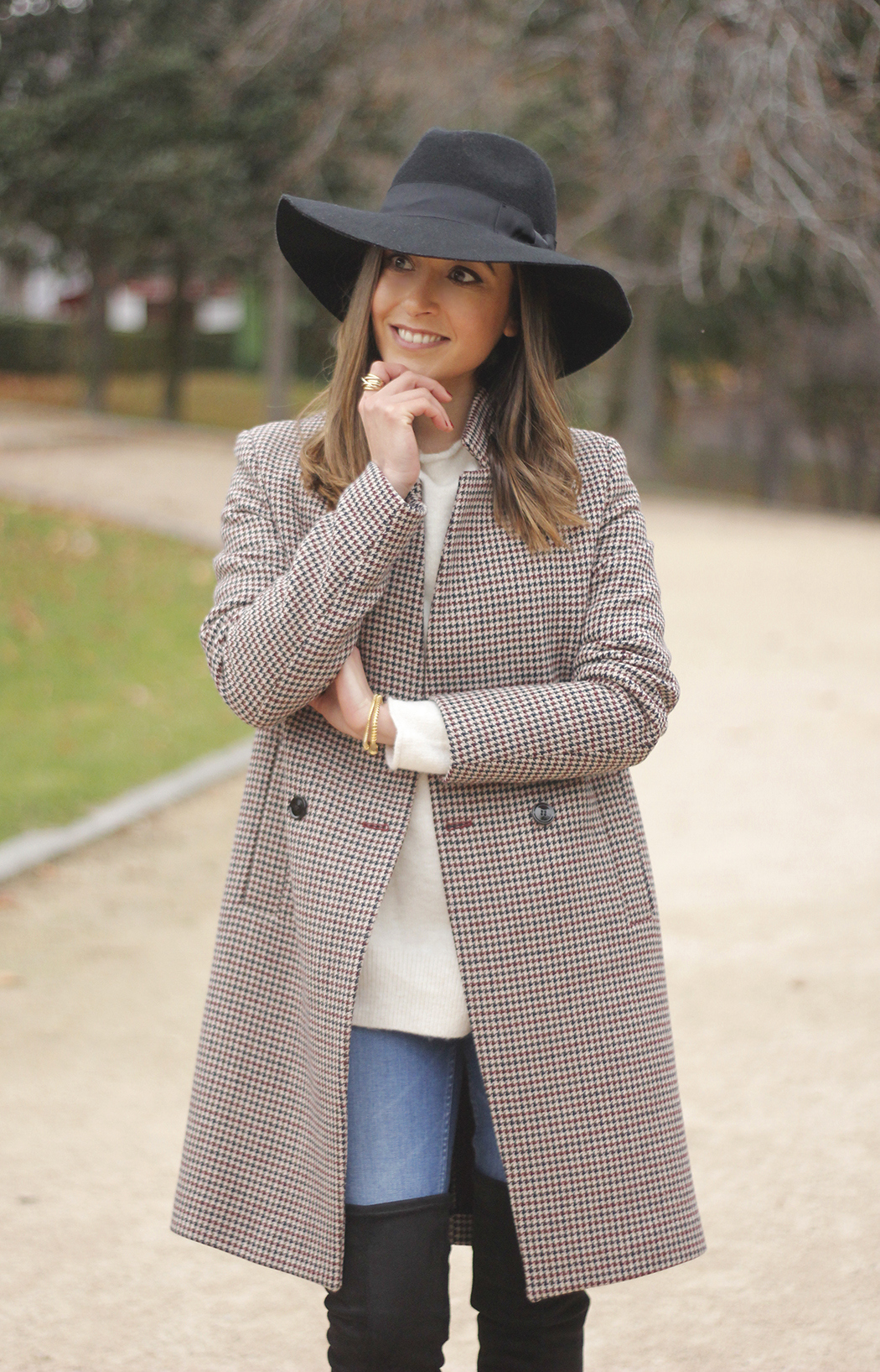 houndstooth coat, white sweater, over the knee boots, black hat, outfit, style, jeans14