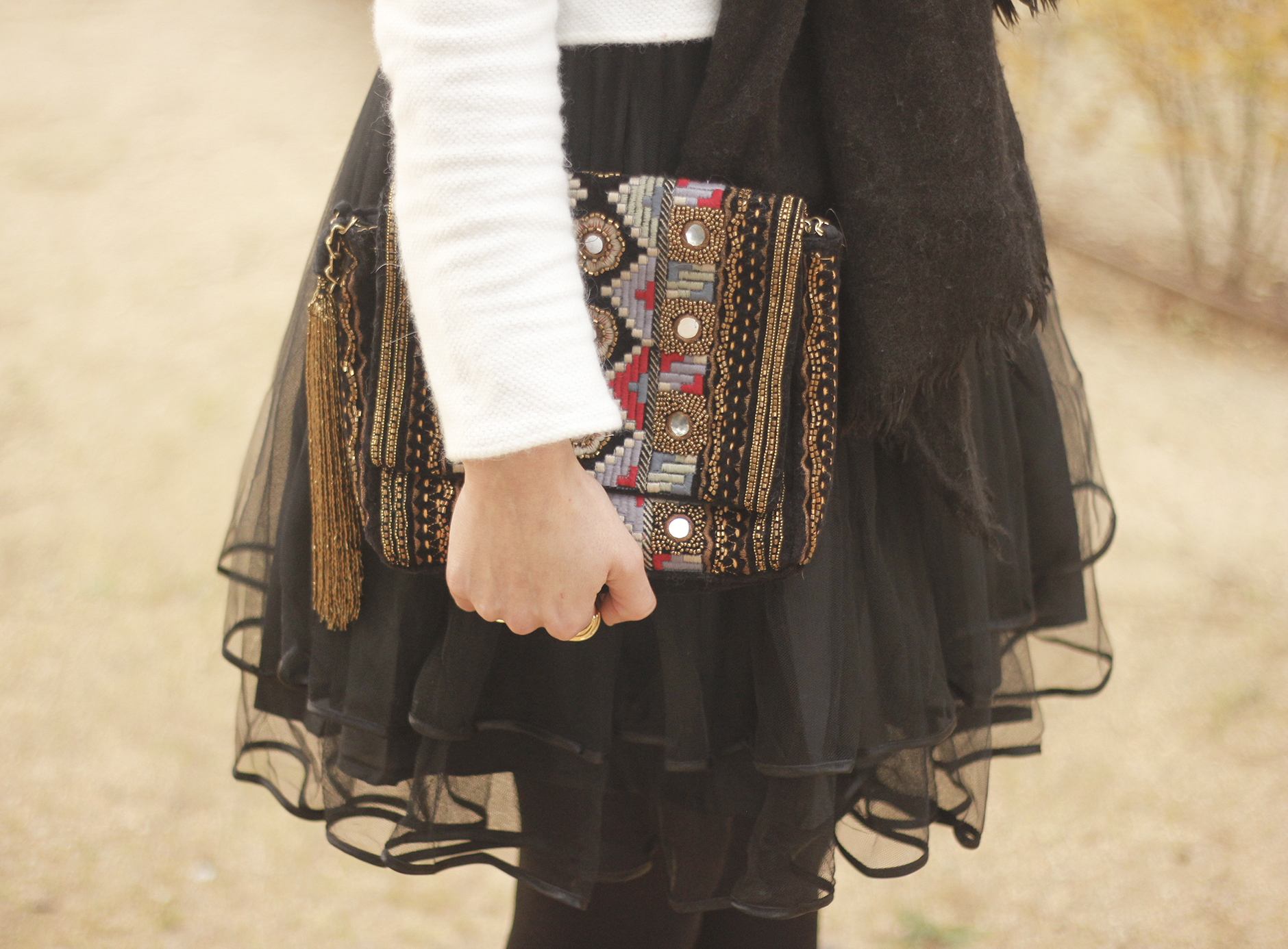 black tulle skirt white sweater black scarf outfit heels11