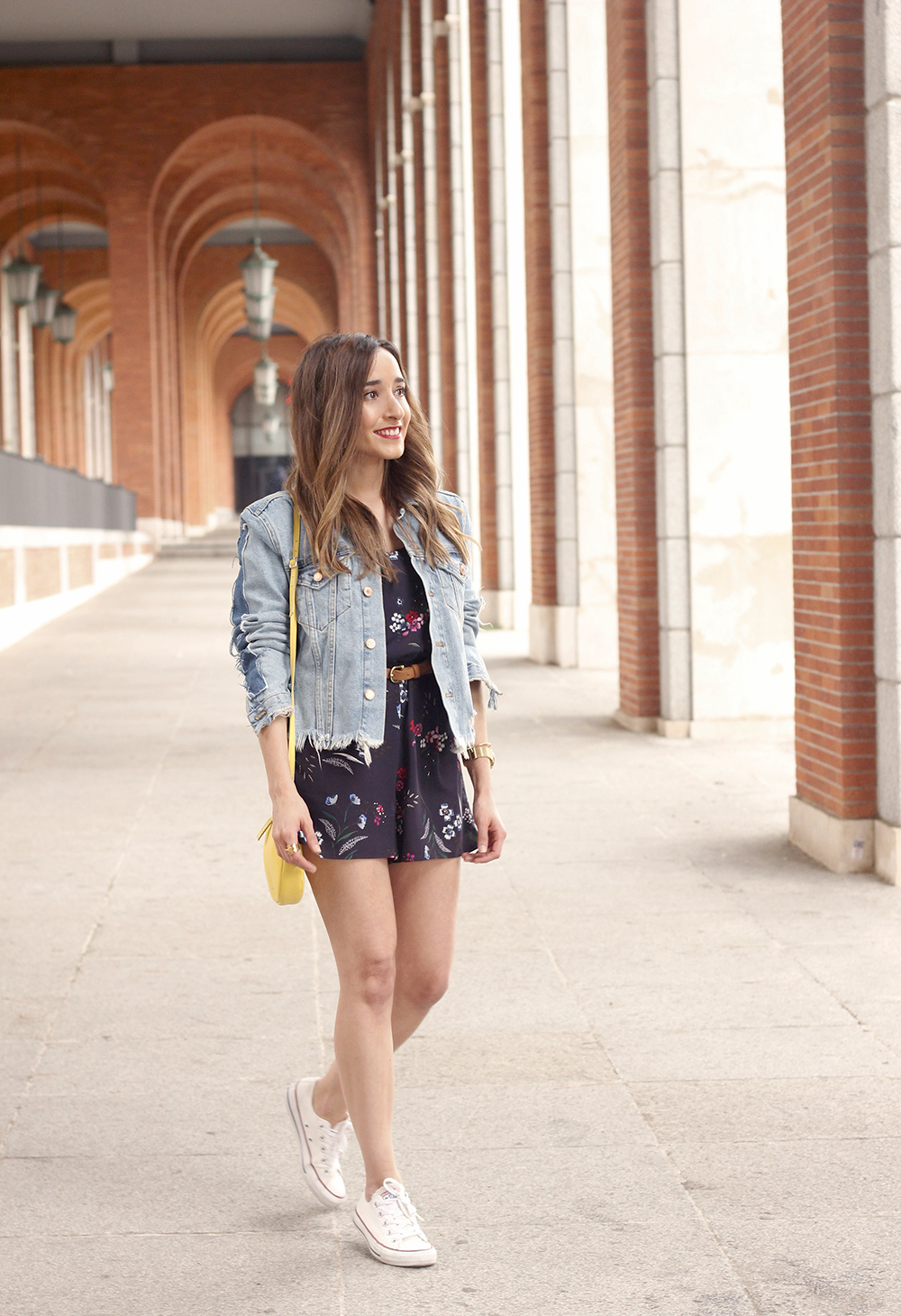 Floral Jumpsuit denim jacket white converse spring outfit 2018 street style04