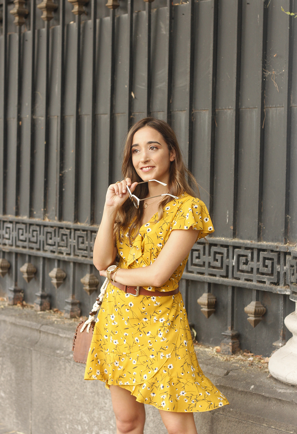 daisy dress with ruffles sandals street style summer outfit 201809