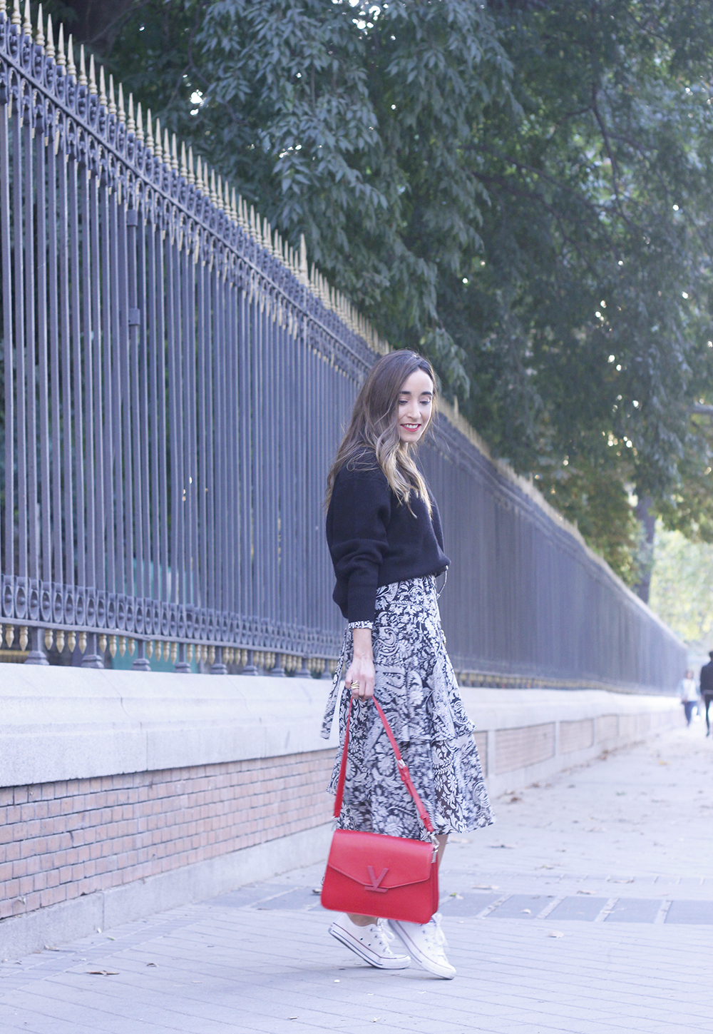 how to wear a midi dress with a sweater converse valentinobags street style casual outfit 20183294