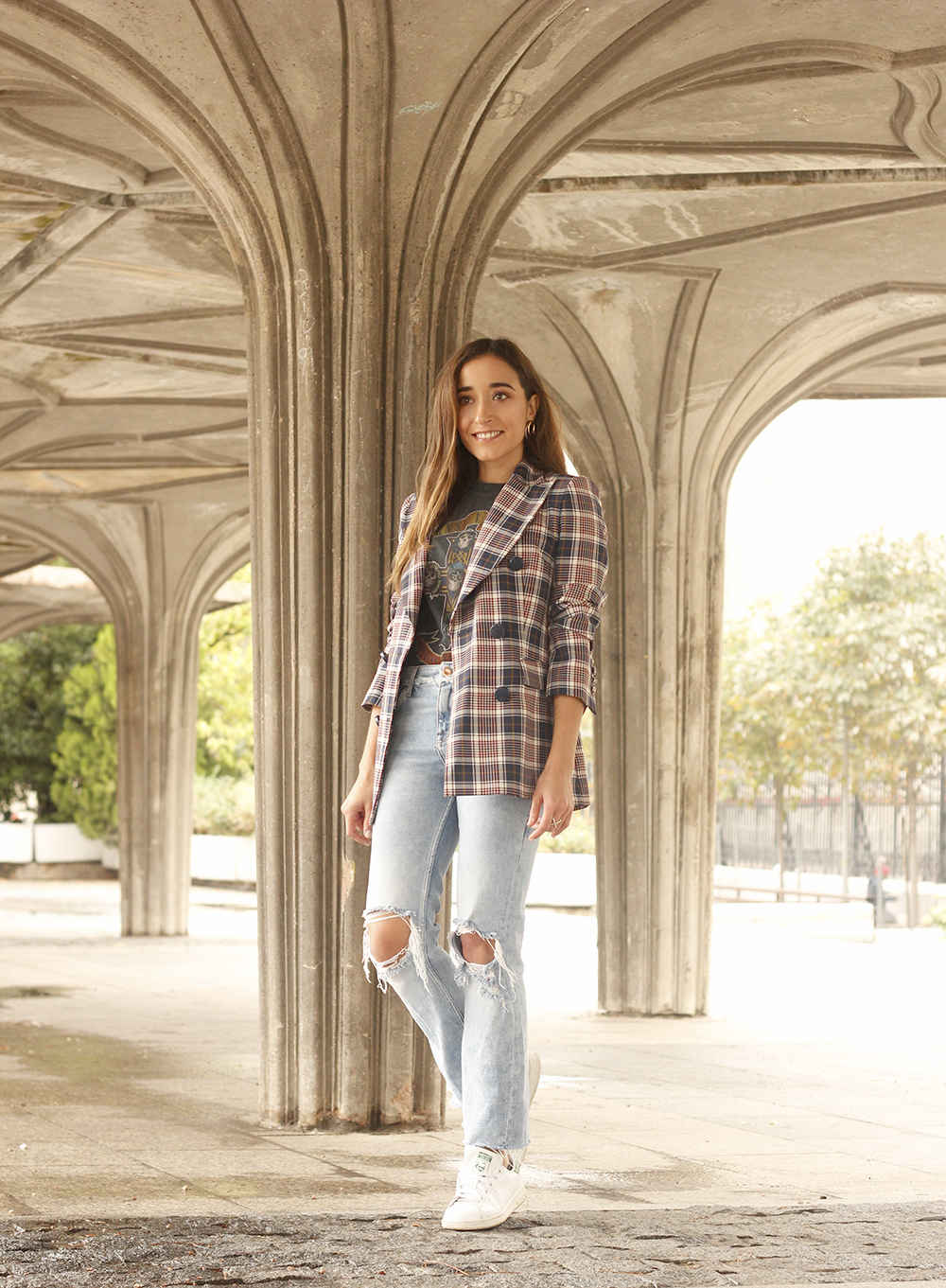 Plaid Blazer ripped jeans adidas stan smith street style outfit 201809