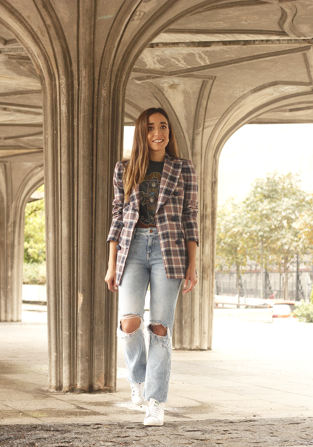 Plaid Blazer ripped jeans adidas stan smith street style outfit 201807