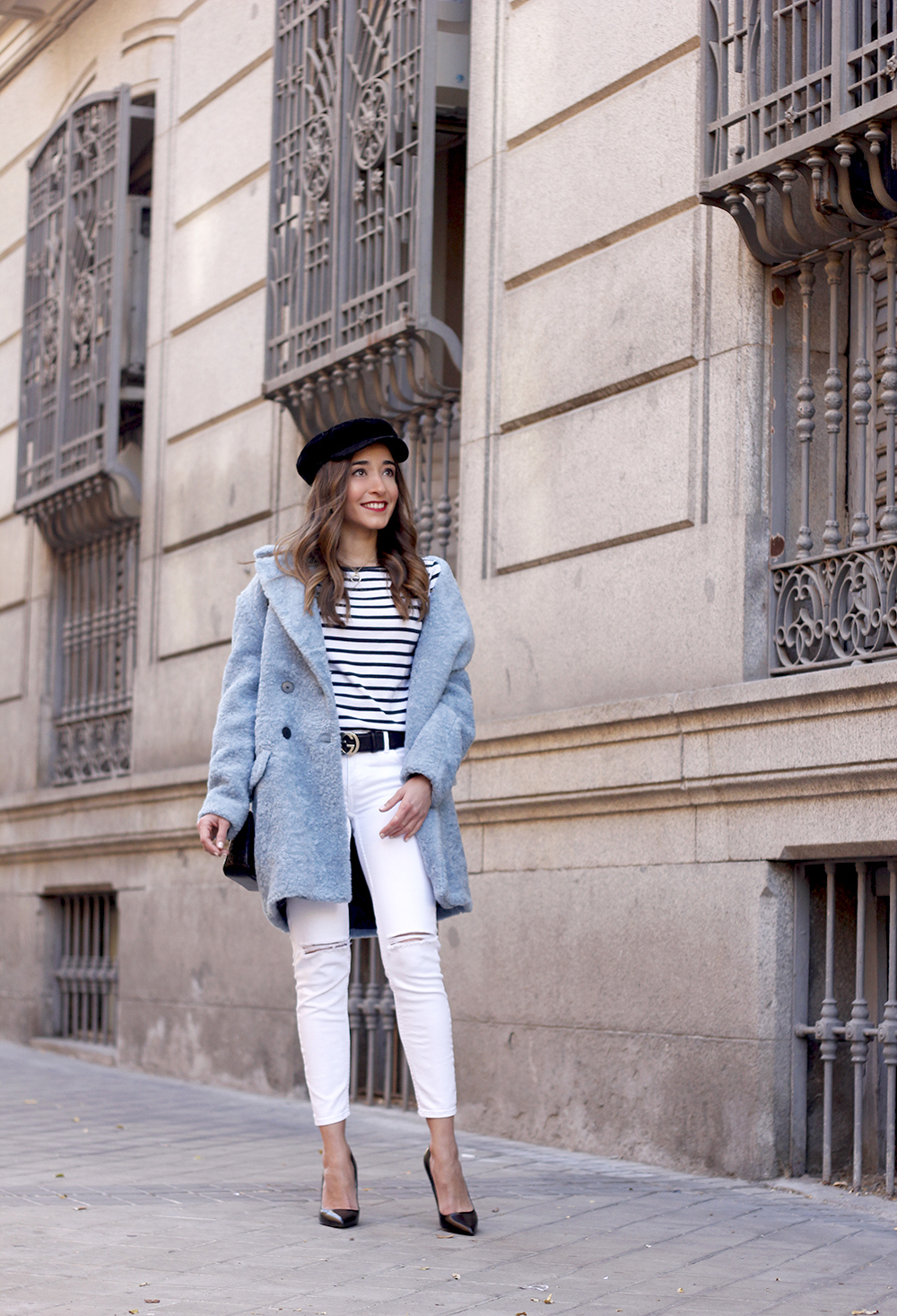 blue fur coat stripes white ripped jeans givenchy bag navy cap fall outfit street style07