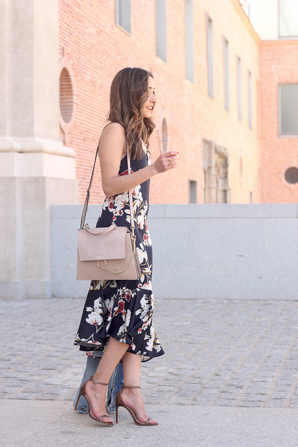 Floral dress denim jacket heels spring outfit style fashion02