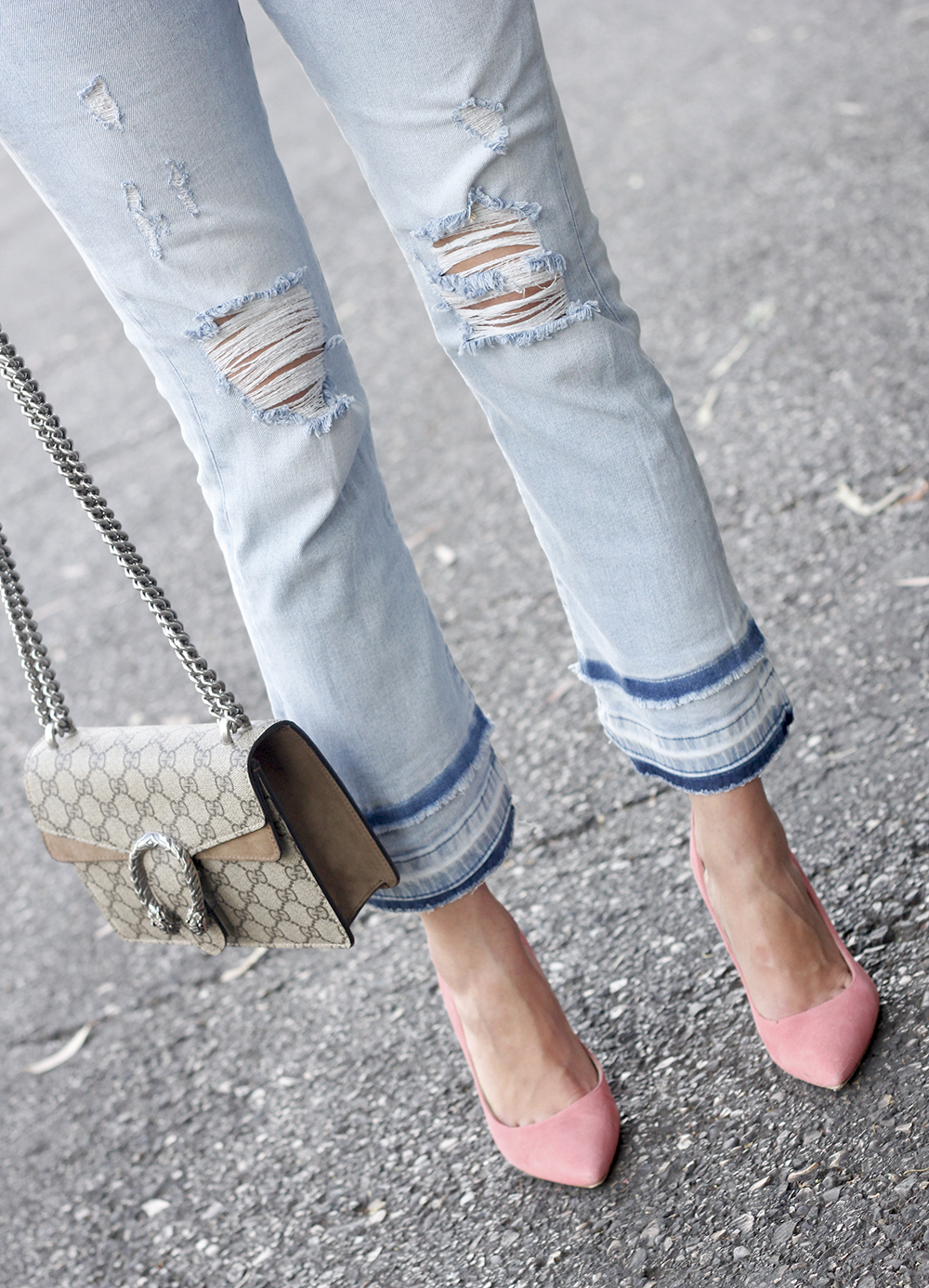 striped shirt jeans gucci bag uterqüe earrings pink heels accessories style outfit13