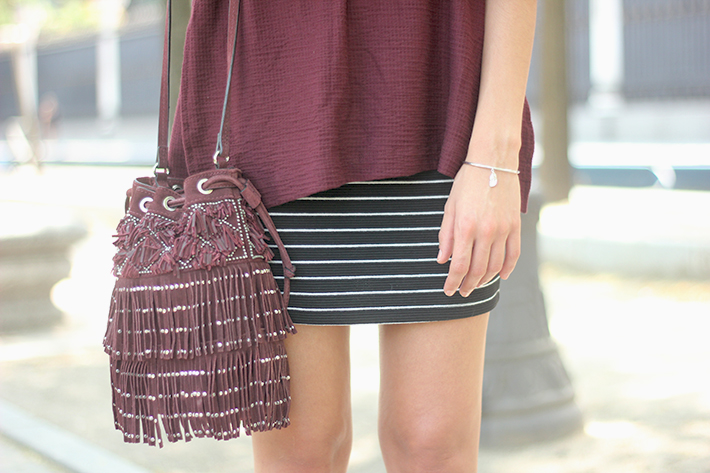 Striped Skirt With Burgundy T-shirt And Fringed Bag Summer Outfit25