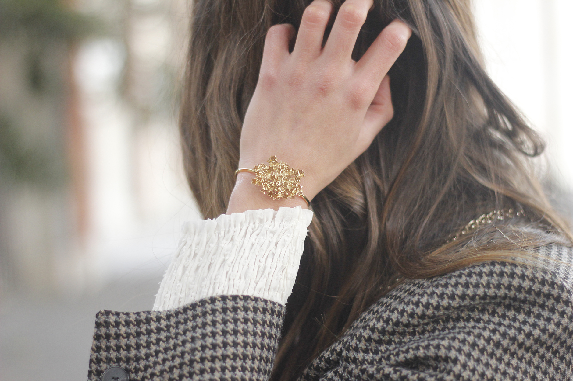 Plumeti blouse houndstooth blazer white jeans outfit style streetstyle13