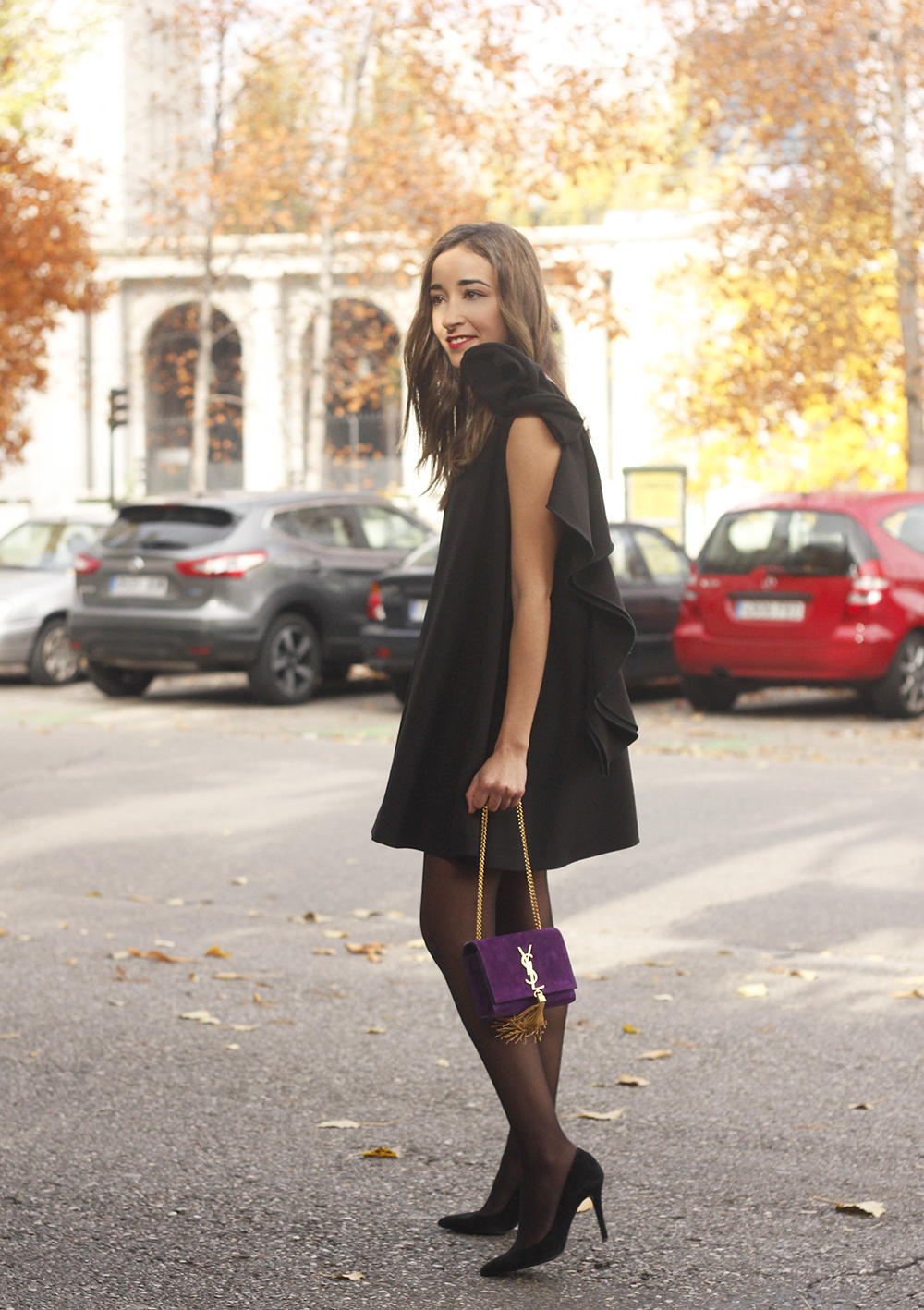 little black dress yves saint laurent bag accessories black heels outfit party look style09