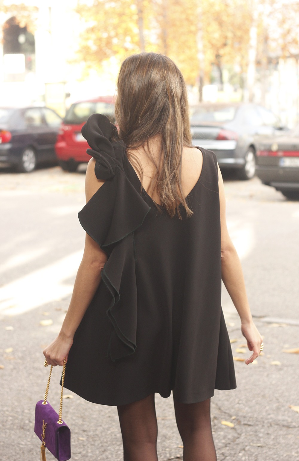 little black dress yves saint laurent bag accessories black heels outfit party look style18