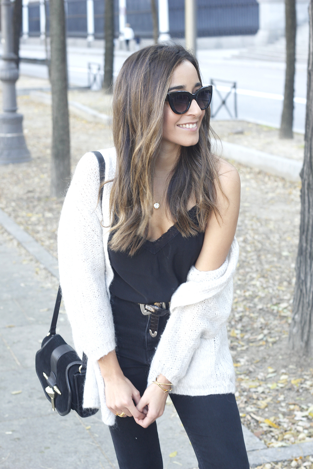 Leopard Booties cardigan ripped jeans outfit fall style fashion11