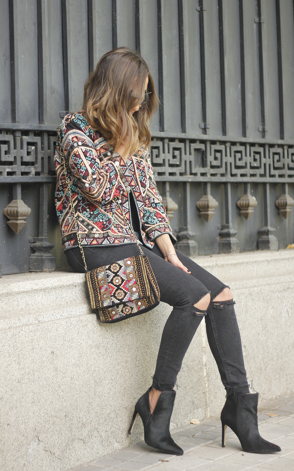 Jacket With Embroidery01