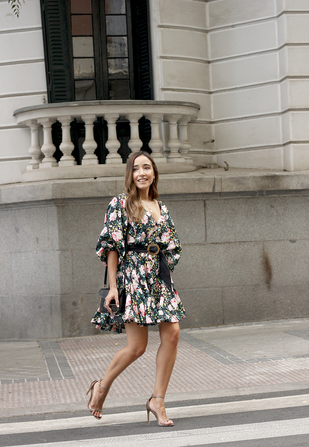 flower dress uterqüe givenchy bag heels street style outfit summer4