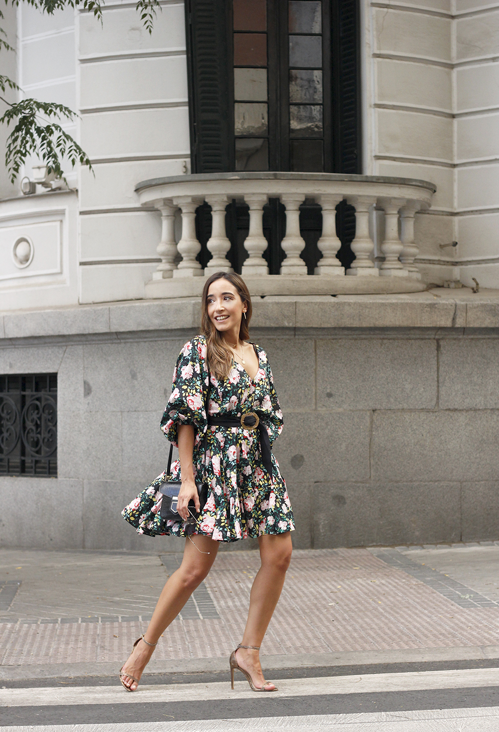 flower dress uterqüe givenchy bag heels street style outfit summer2