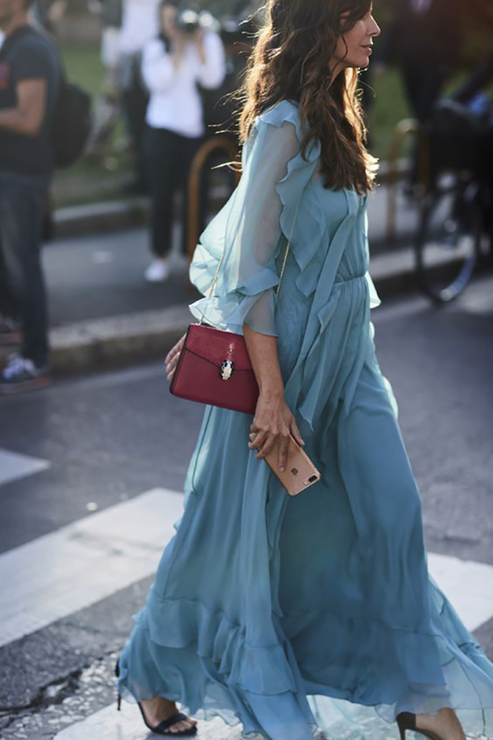 boda de otoño vestido de invitada y novia street style wedding outfit15