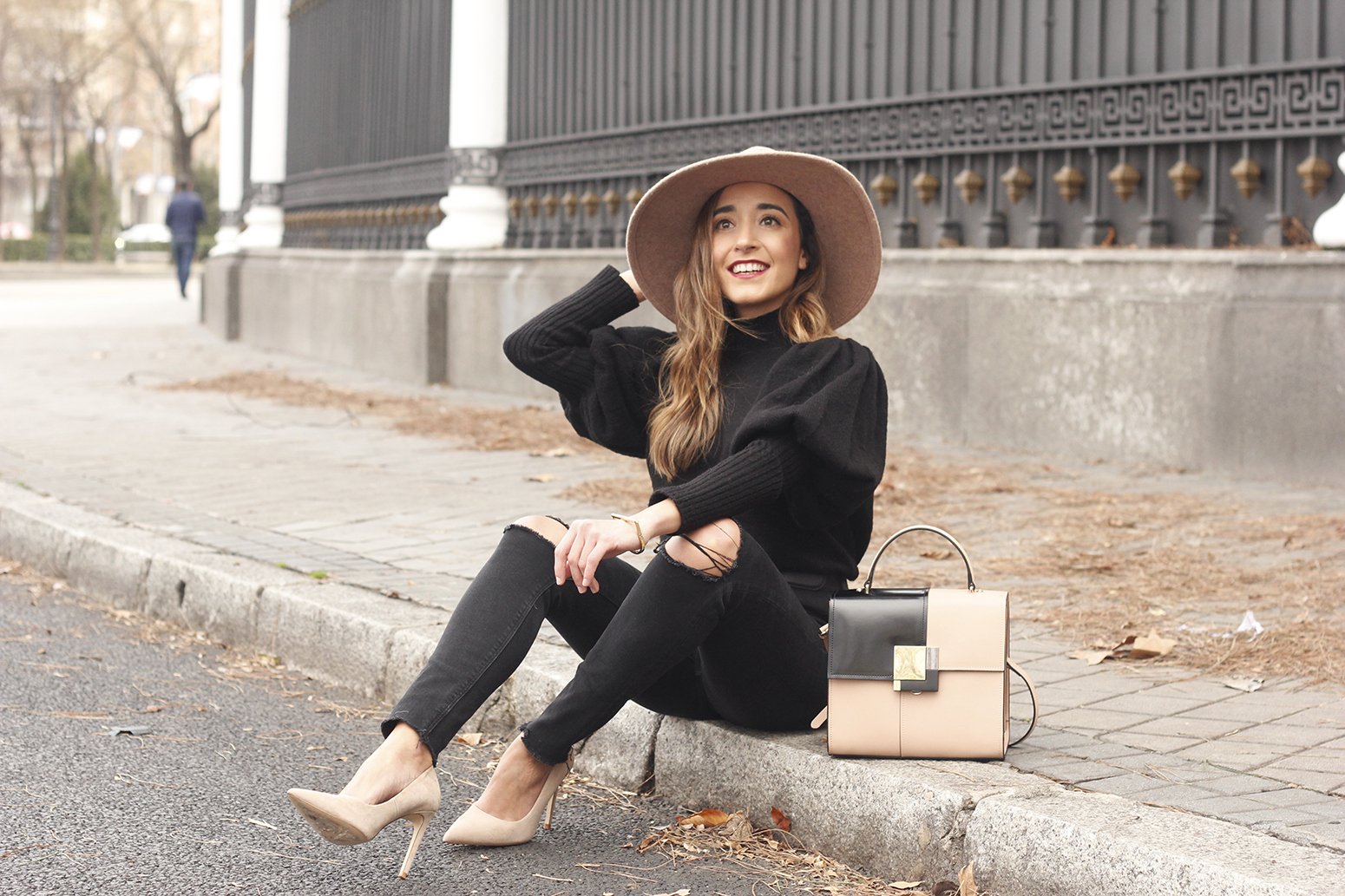 Black outfit gucci belt puffed sleeves sweater outfit 20198