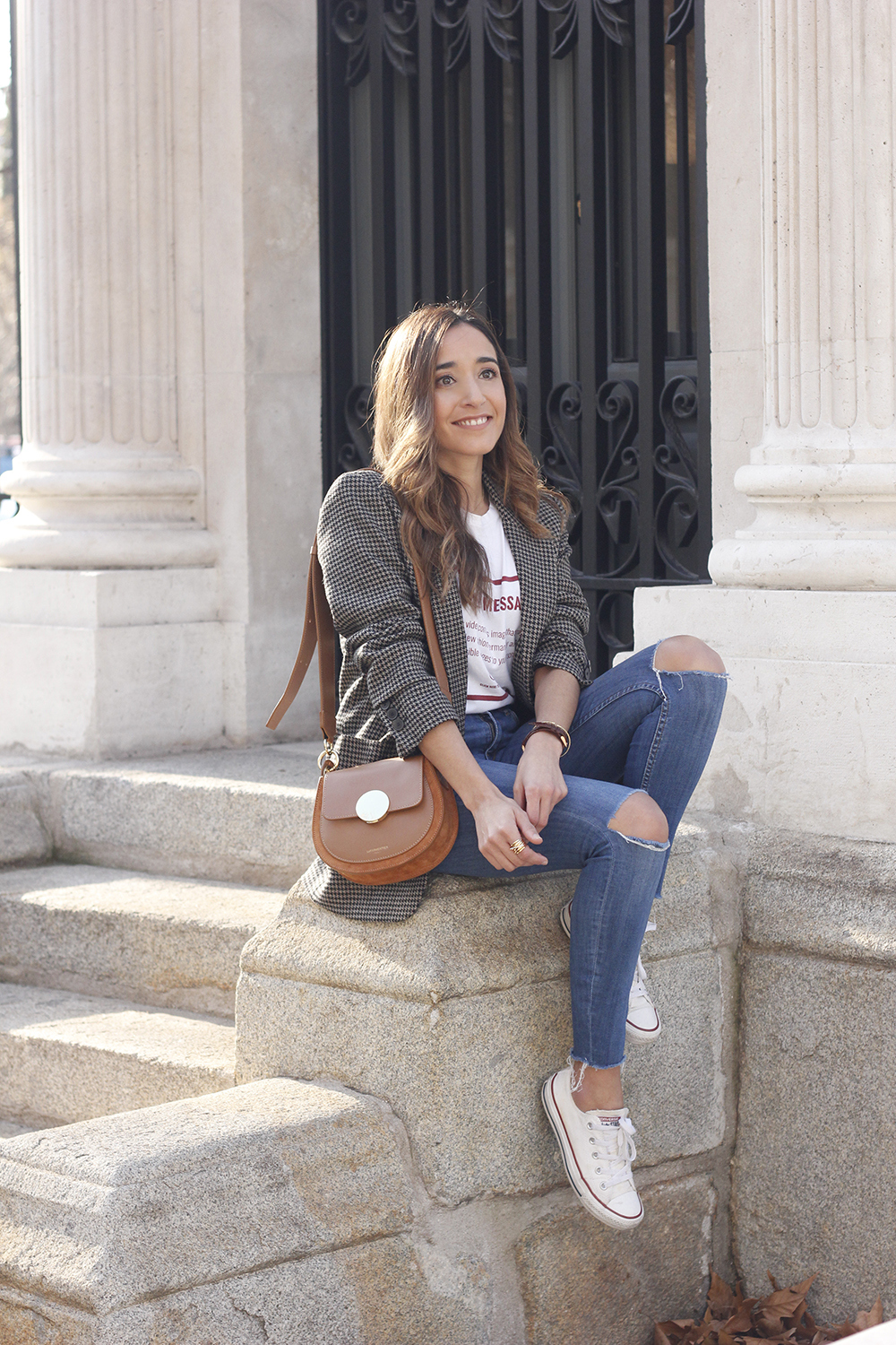 houndstooth blazer jeans converse outfit 20198