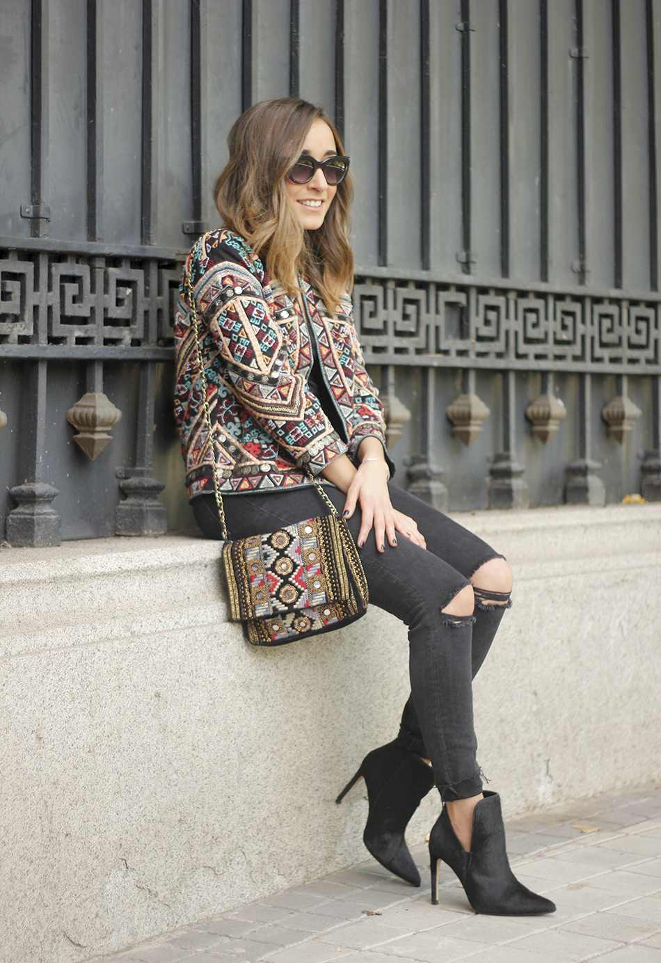 Jacket With Embroidery03