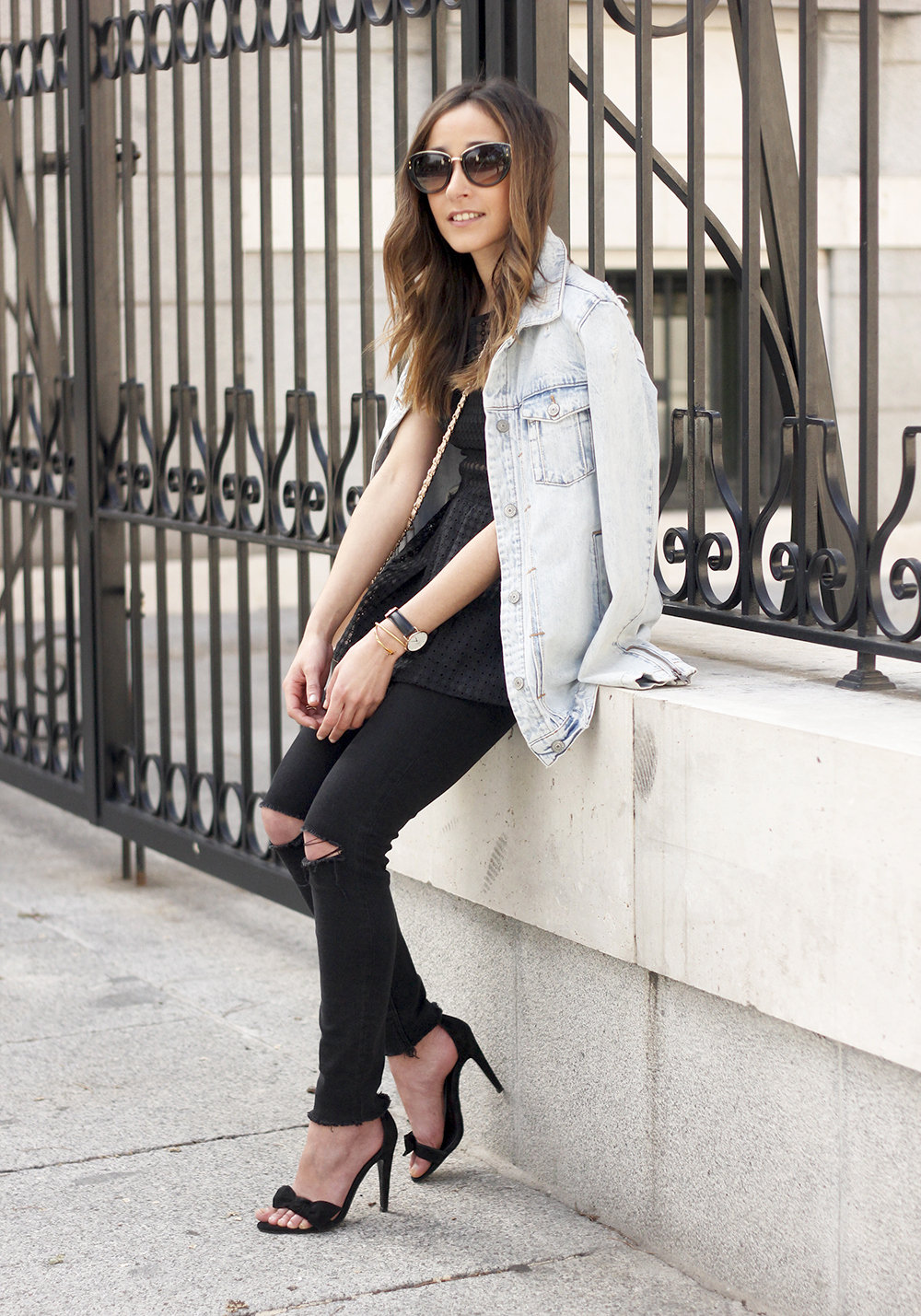 black peplum top sheinside black jeans sandals nude bag accessories sunnies spring outfit style14