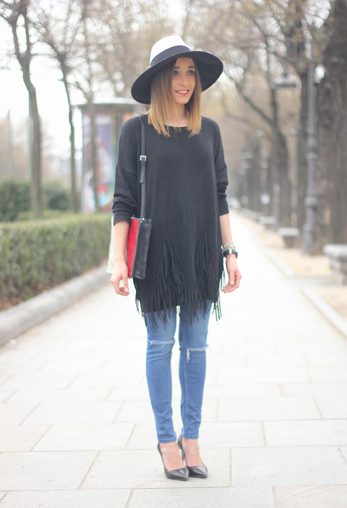 Fringed Sweater01