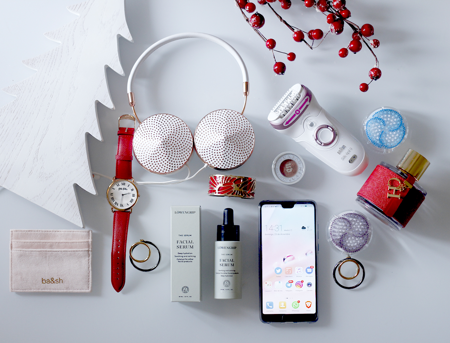 ideas regalos navidad 2018 Huawei P20 Carolina Herrera perfums braun0026