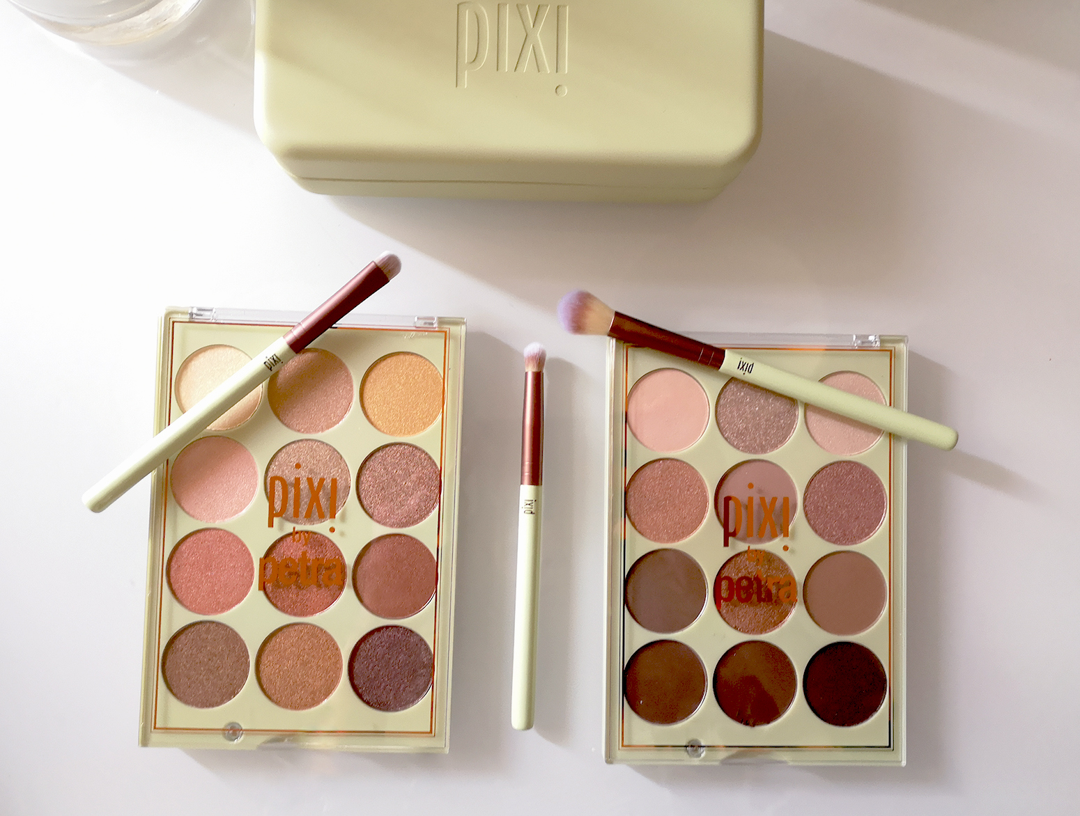 Pixi Beauty Make up skincare glow tonic eyeshadows serum3