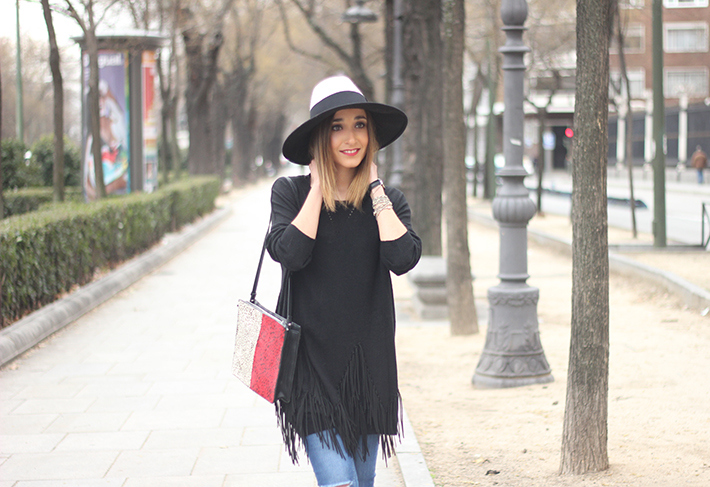 Fringed Sweater19