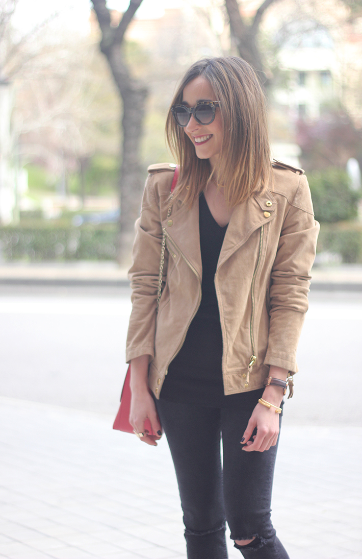 Black & Beige12