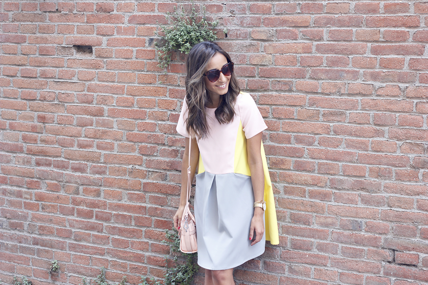 cute little pink yellow grey dress coach bag nude heels outfit style13
