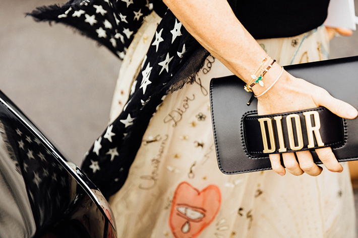 Paris fashion week street style outfit inspiration accessories fashion trend style16