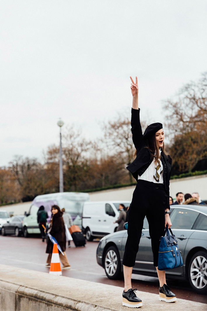 Paris fashion week street style outfit inspiration accessories fashion trend style9