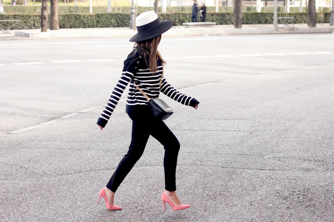 striped sweater maje pink heels black trousers coach bag uterqüe hat accessories style fashion13