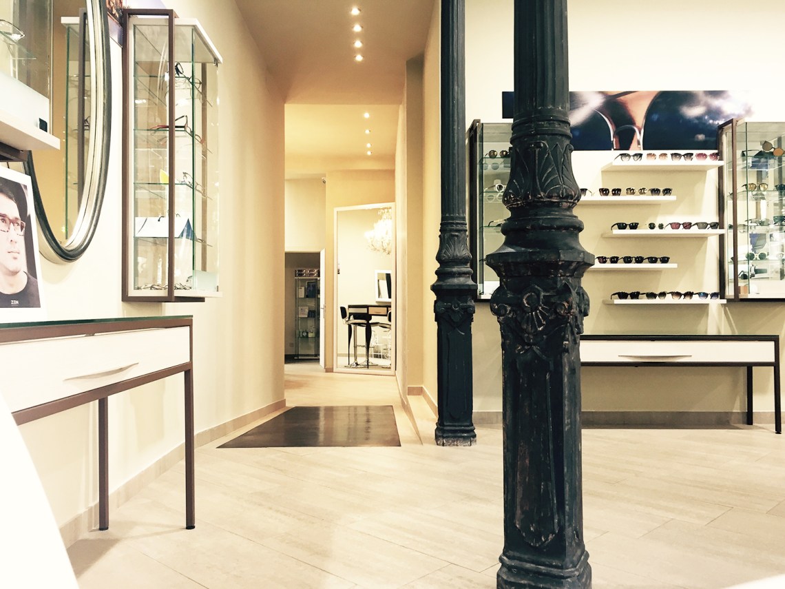 gafas graduadas mujer óptica Rínivi Madrid diseño vanguardia05