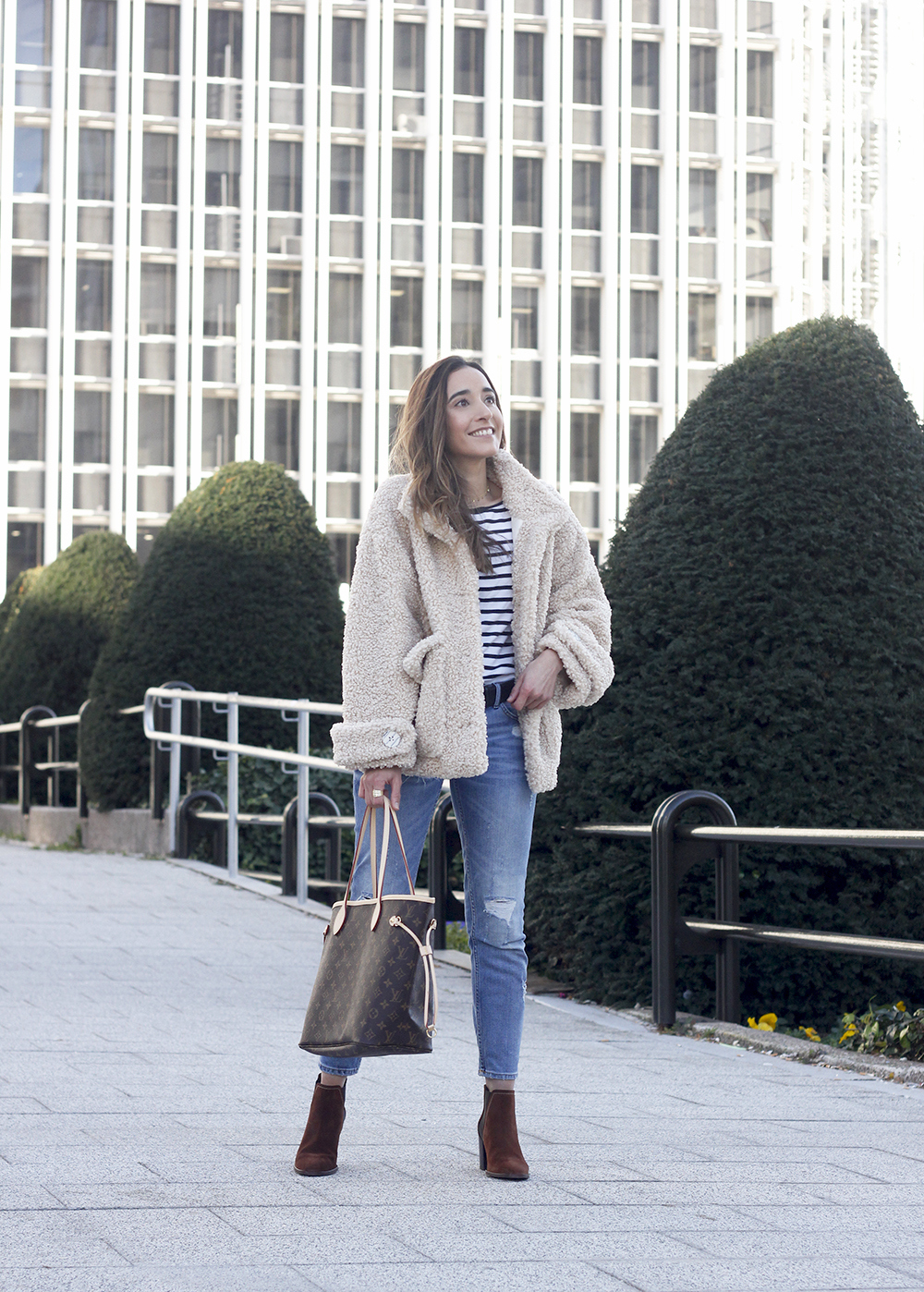 teddy bear coat neverfull louis vuitton outfit 20194