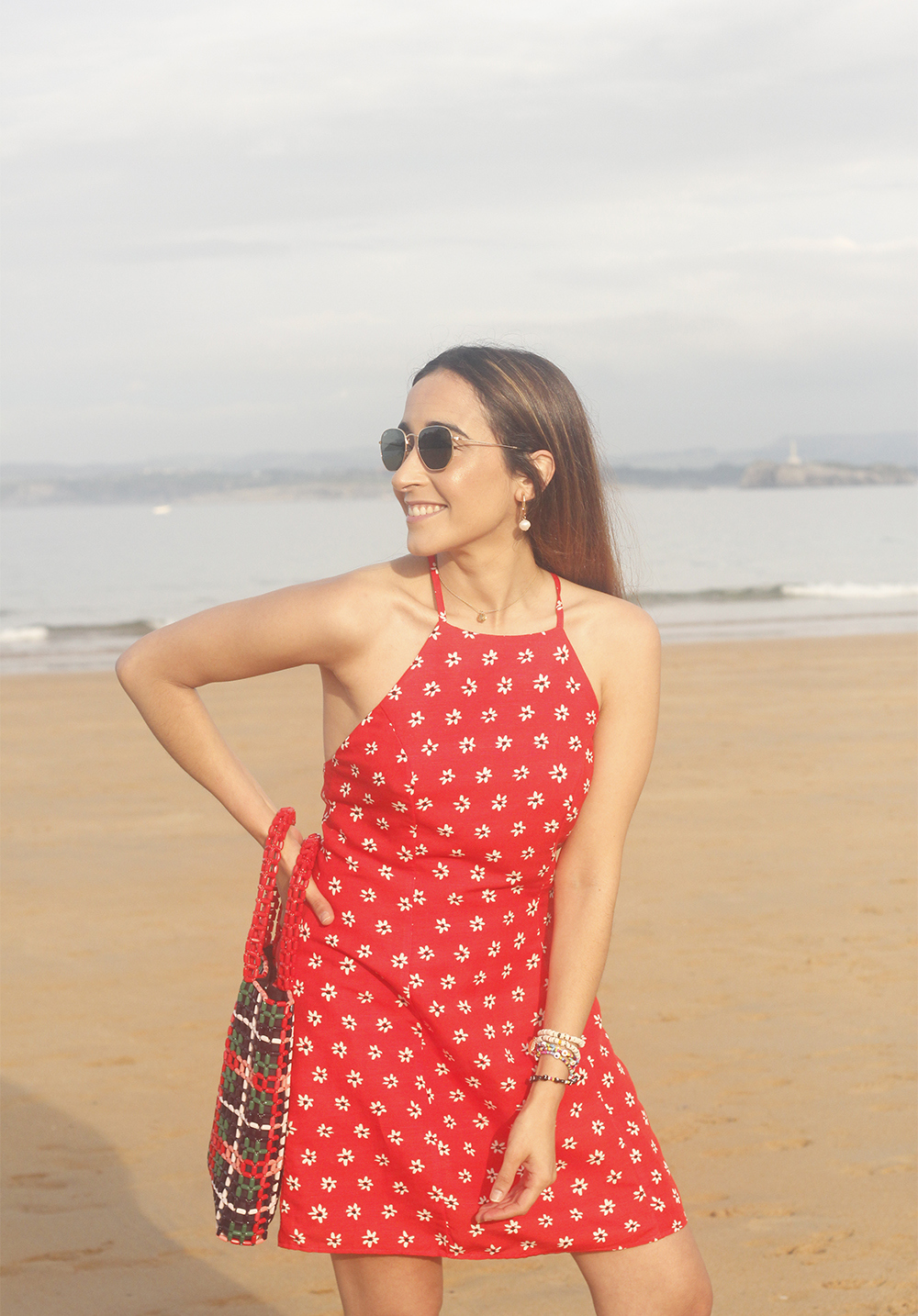 beach summer red dress sneakers santader outfit summer6