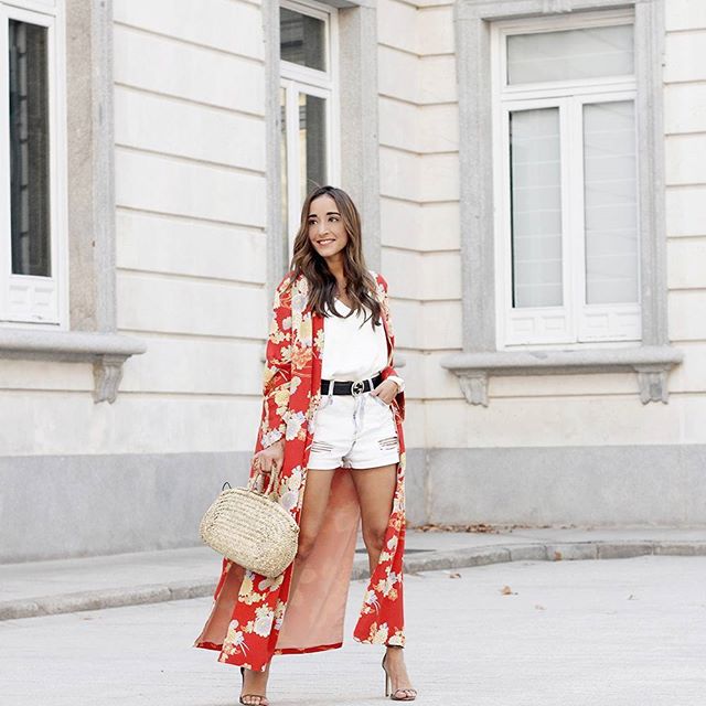 Estoy enamoradísima de este kimono, me encanta como queda!! //Don't miss the last post on the blog!! #ootd#outfit #outfitoftheday#summer #kimono #heels #capazo #girl #style #fashion #whatiwore #gucci #fashiondiaries