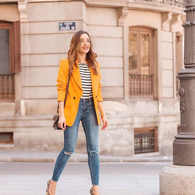 Buenas noches!!! Mientras estoy de cenita con amigas en @condumios_ os (no os podéis imaginar lo bueno que está todo) os dejo con mi último look con mi combinación de estampados favorita! Todos los detalles en la bio! //New post on the blog!! #ootd #outfit #outfitoftheday #lookoftheday #lookdeldia #lookdujour #inspiration #inspo #getinspired #getthelook #girl #blogger #fashioninspo #whatiwore #streetstyle #streetlook