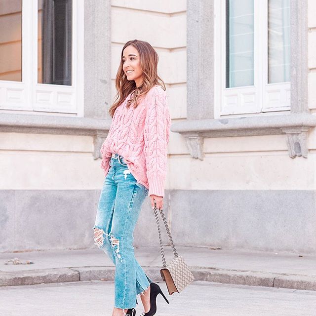 ¿Puede ser más mono este jersey? 😍😍//Don't miss the last post on the blog!!!! #ootd #outfit #outfitoftheday #lookoftheday #lookdeldia #lookdujour #inspiration #inspo #getinspired #getthelook #fashioninspo #whatiwore #streetstyle #streetlook #fashioninspo #gucci #pink #winter #winteroutfit