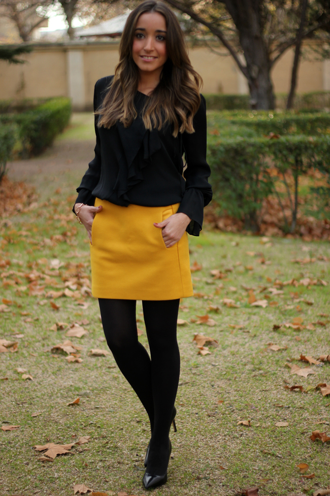 Черно желтая юбка