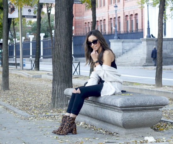 leopard-booties-cardigan-ripped-jeans-outfit-fall-style-fashion18